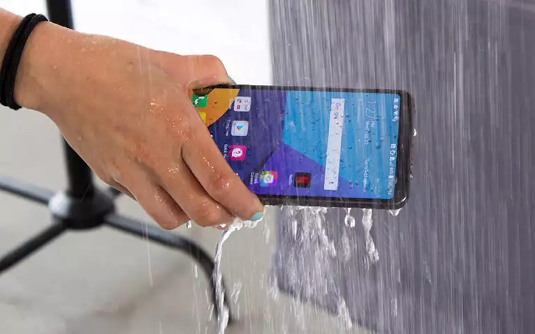 Телефон LG G6 — [монолітний] смартфон c потужною начинкою