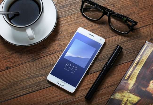 Огляд Lenovo ZUK Z2: смартфон для всіх