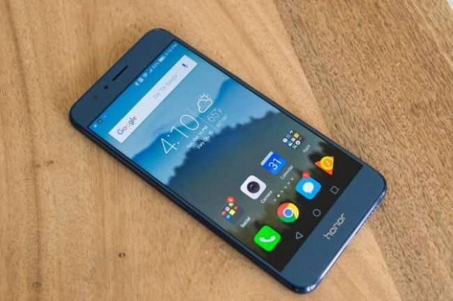Огляд Huawei Honor 8 Lite: модний новачок в світі смартфонів