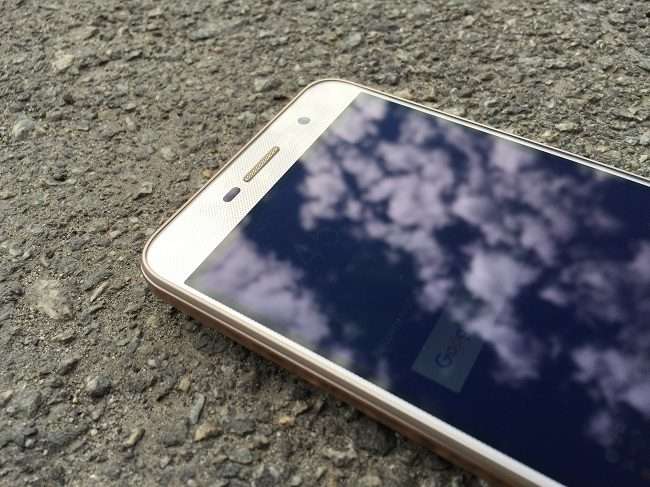 Огляд Huawei Honor 4c Pro: добротний середнячок