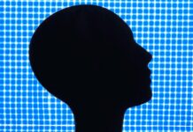 Дзеркало ІІ: Як Технології Перекроюють Людську Ідентичність