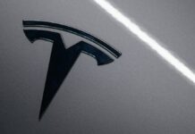 Tesla starebbe sviluppando un SUV elettrico compatto e conveniente